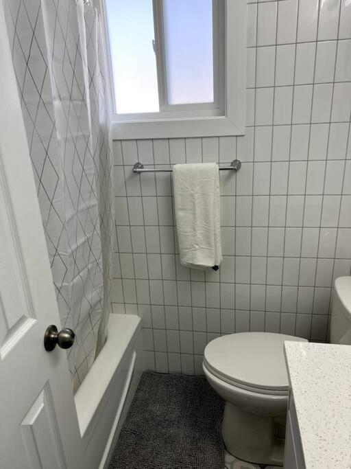 הוילה וויניפג Walking Distance To St Boniface, Easy Parking מראה חיצוני תמונה